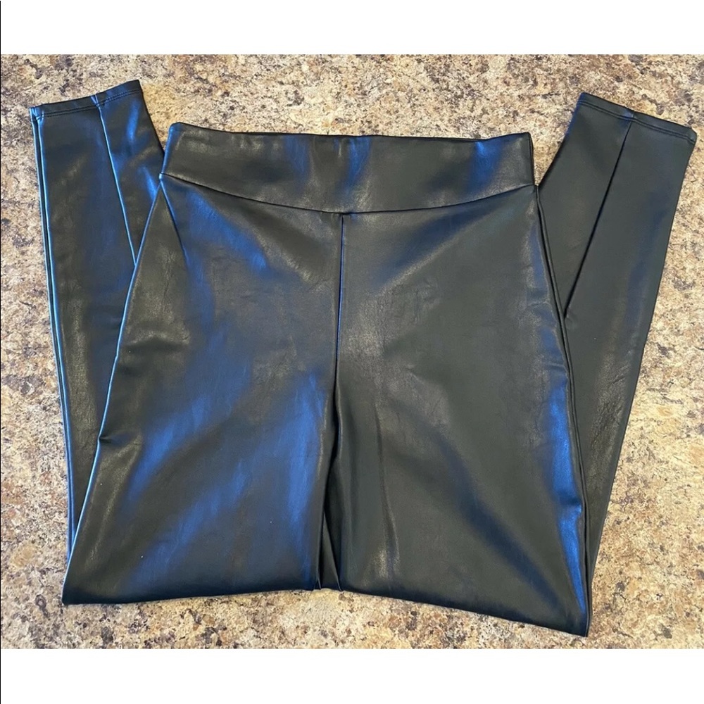 NWT - Express Black Stretch Faux Leather Super High Rise Leggings Size Medium